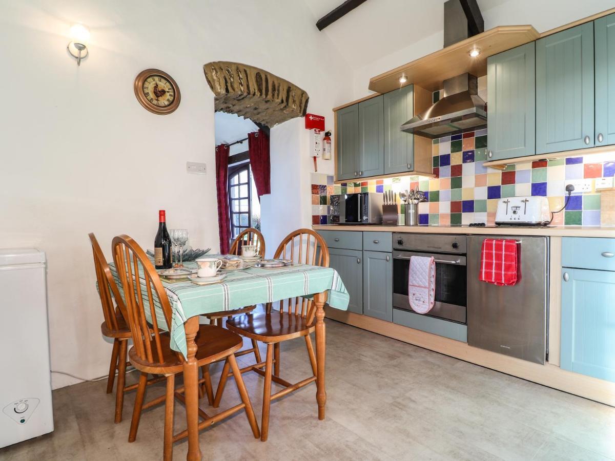 Y Stabl Villa Fishguard Ngoại thất bức ảnh